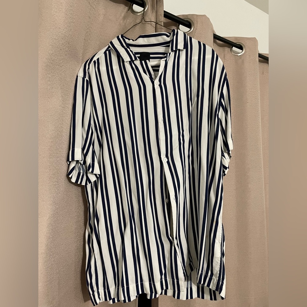 Large H&M casual button down